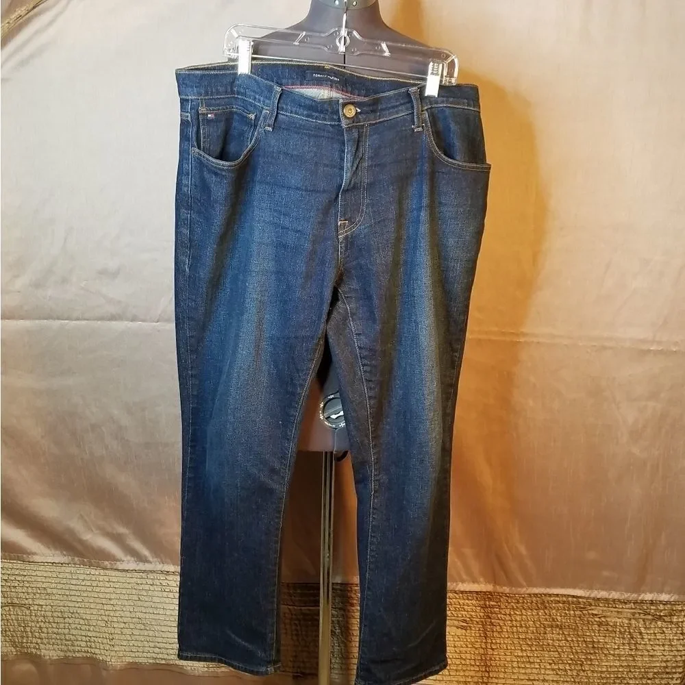 TOMMY HILFIGER Straight Leg Jeans‎